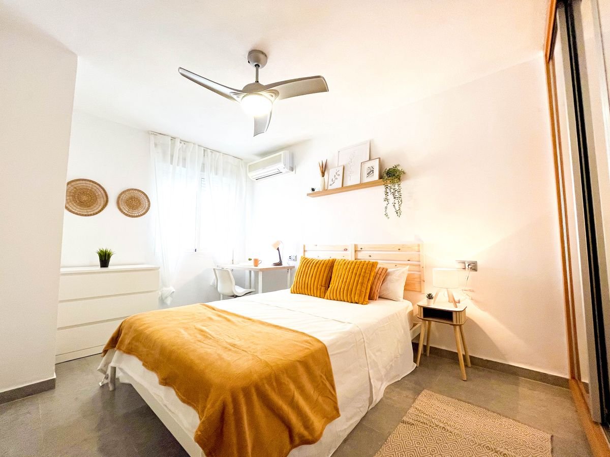 Habitación en Capuchinos, Málaga